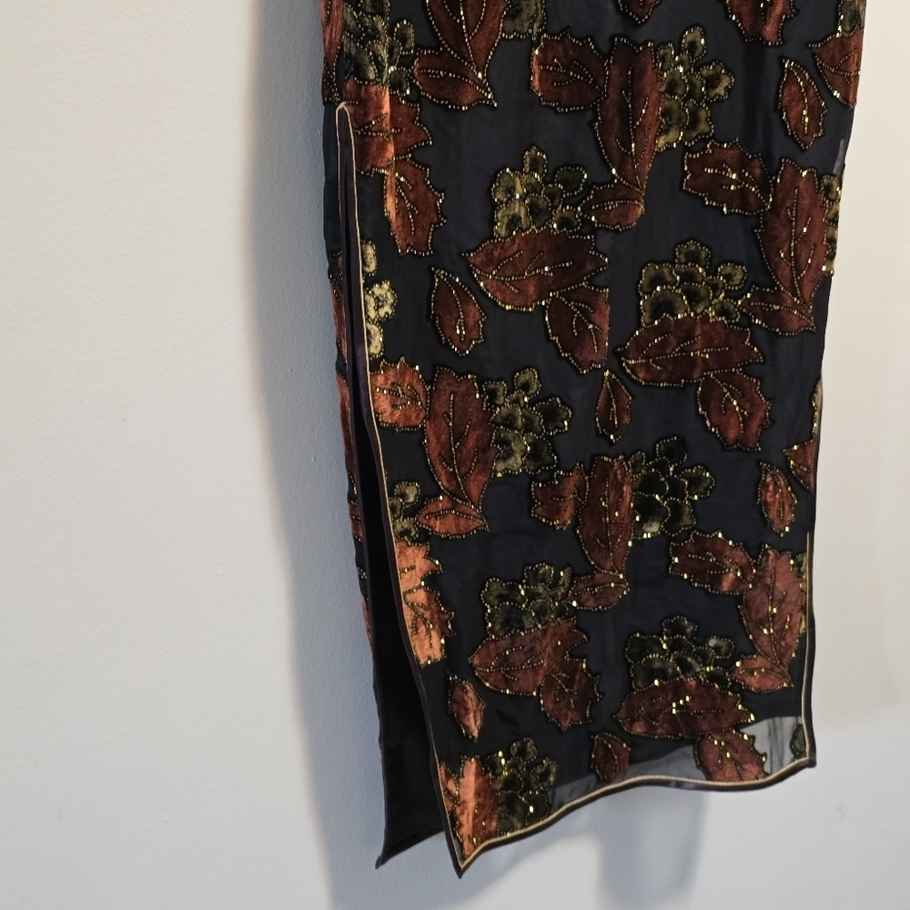 Black vintage elegant Chinese maxi dress leaves embroidered suede allover - Picture 4 of 10